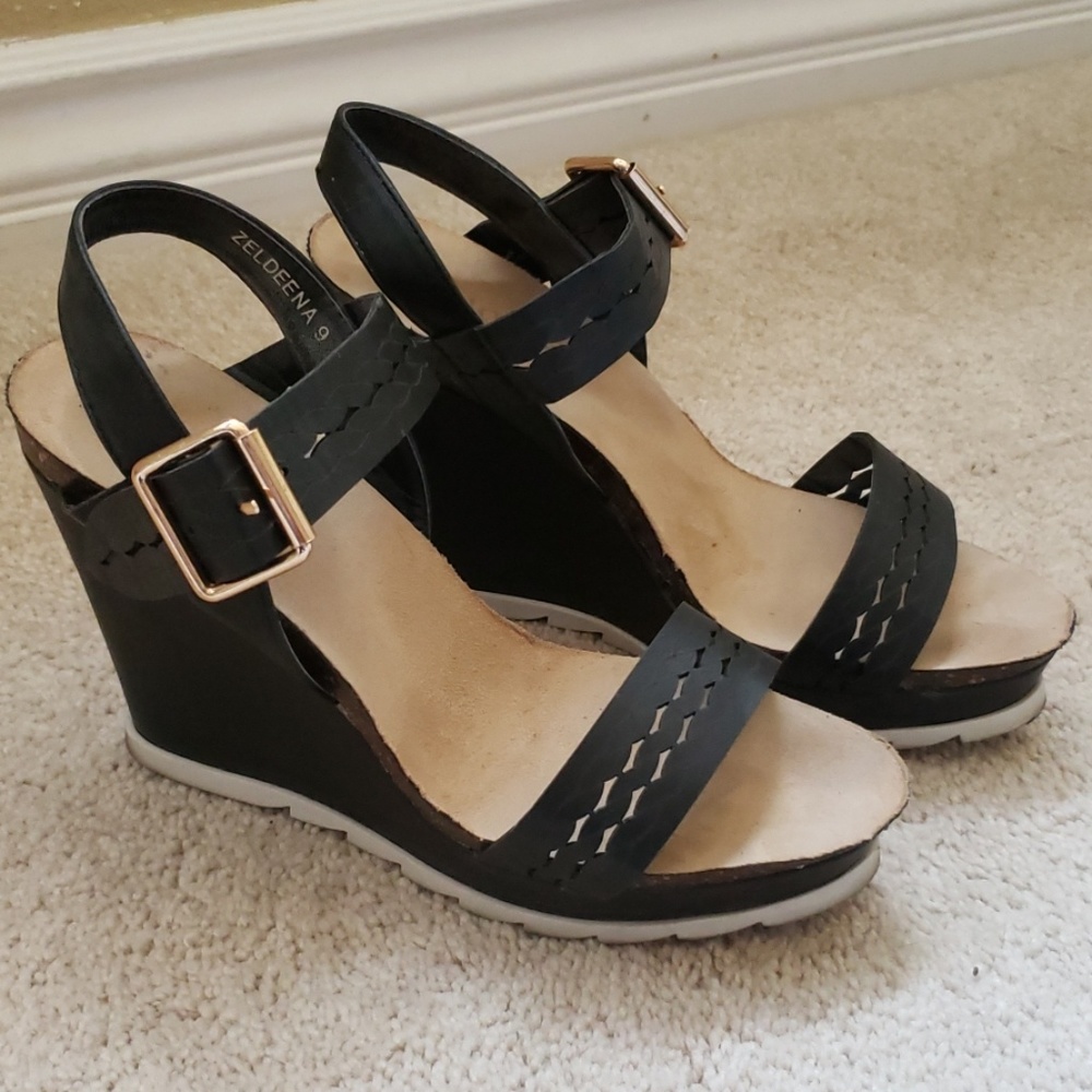 Bucco Black Platform Shoes